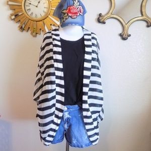 Black and White Kimono/Cover Up